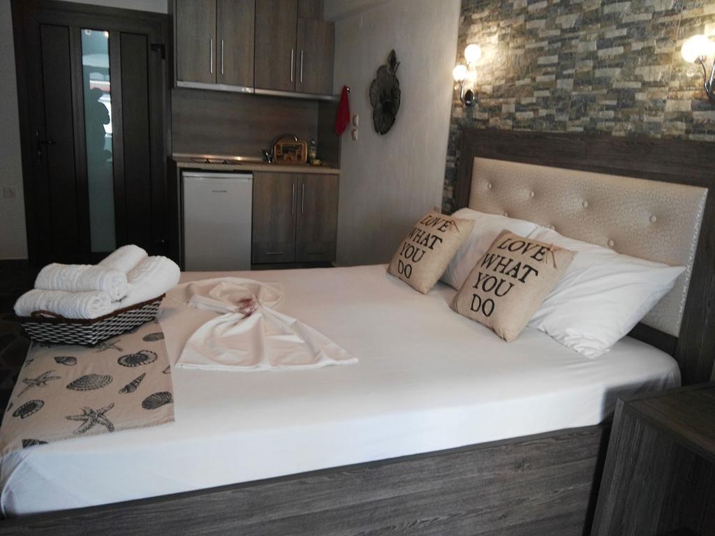House Katerina Mediterranean Сарти Экстерьер фото